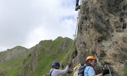 An den Übungsklettersteigen