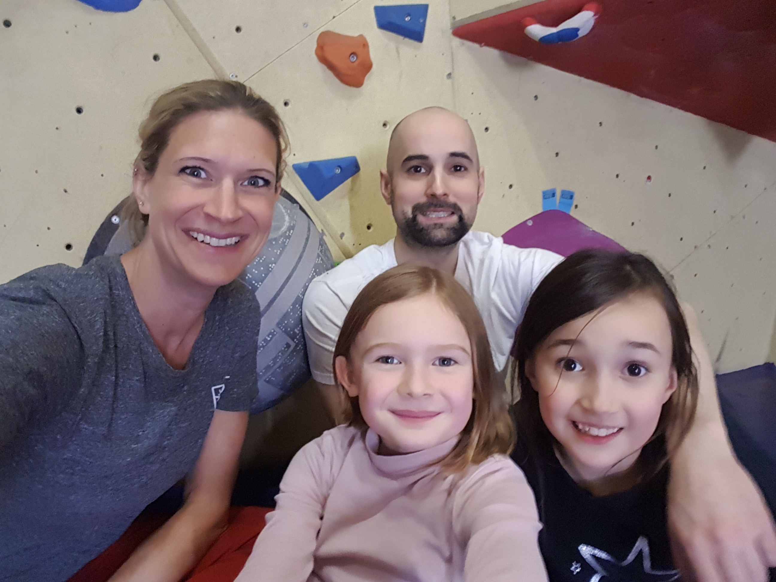 Wir stellen uns vor: Alexandra, Marleen, Mirko und Mira (von links nach rechts)